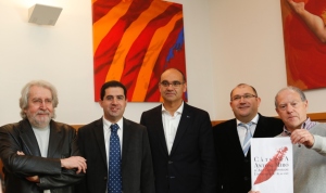 Antoni Miró, Antonio Francés, Manuel Palomar, Emilio Mira y Enric Balaguer que posa con el logo que identifica la cátedra